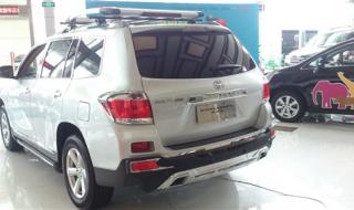 QQ飞车紫钻每一个月可领什么啊·· qq飞车紫钻每月礼包